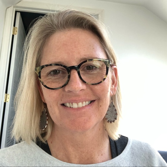 Meet your Posher, Mitzi - Picture 1 of 1